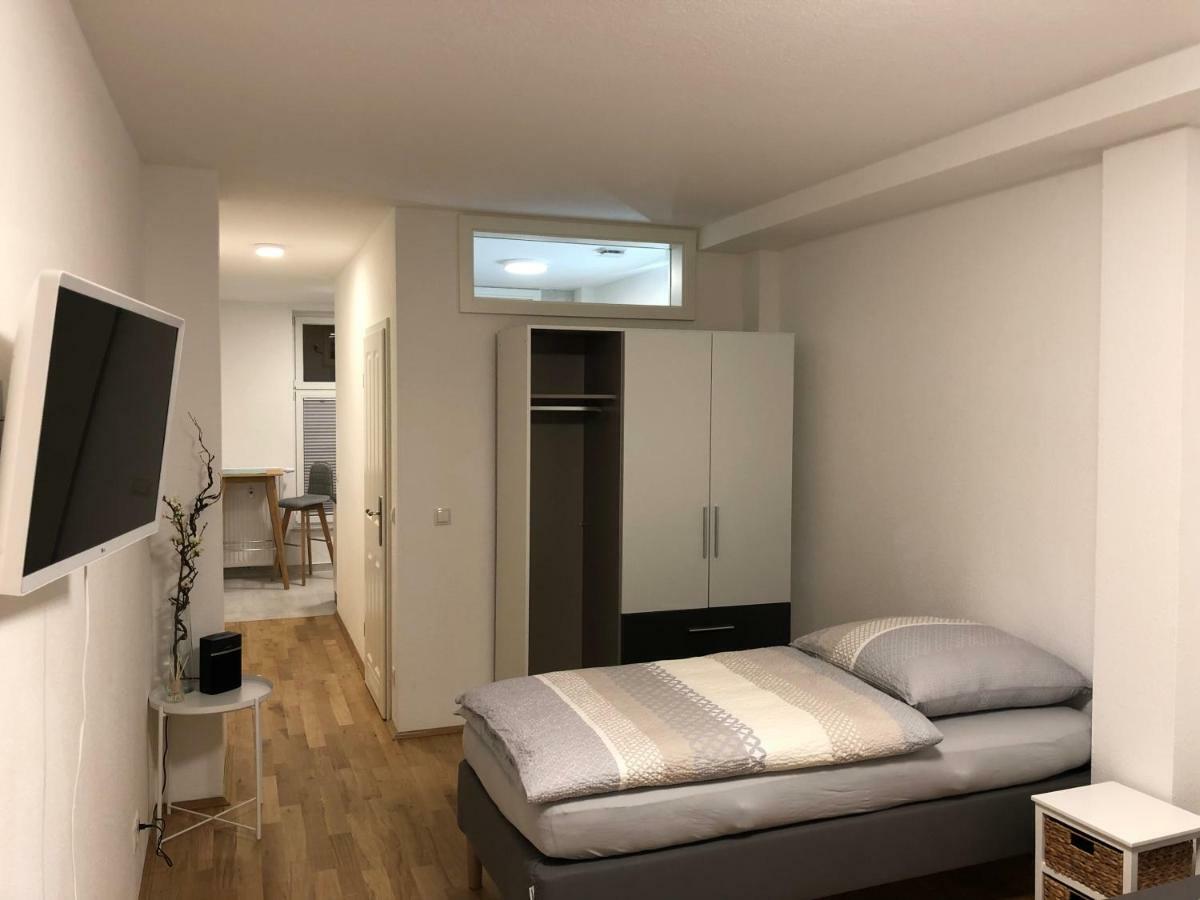 Apartment Am Schlossplatz Erlangen Buitenkant foto