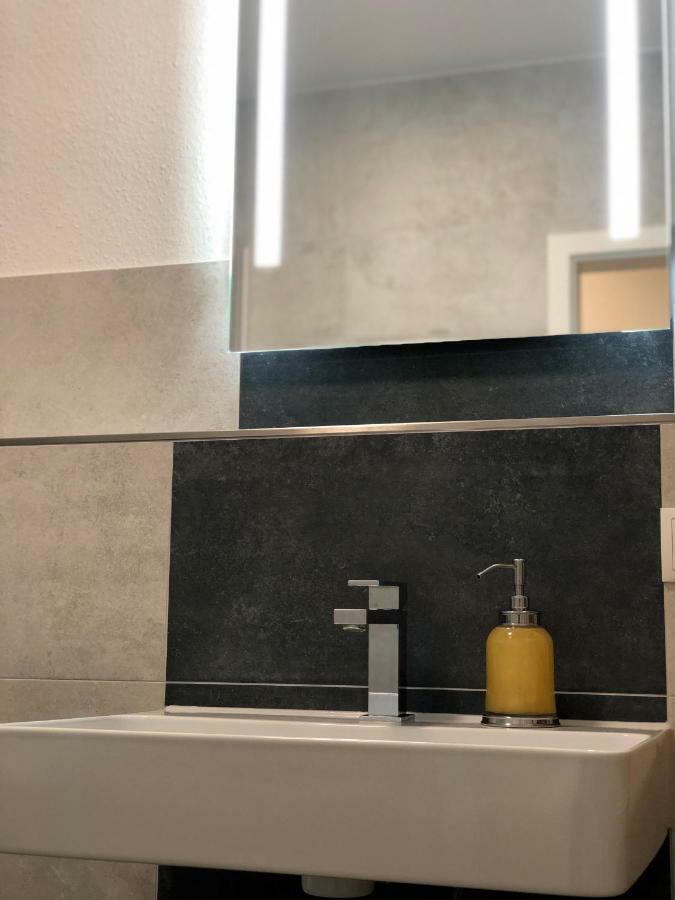 Apartment Am Schlossplatz Erlangen Buitenkant foto
